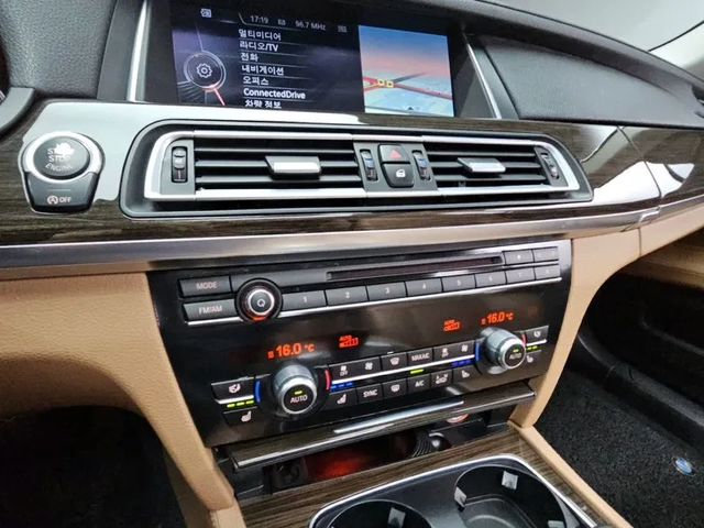 BMW 740 Li - автомобили, коли, обяви за нови и употребявани 14