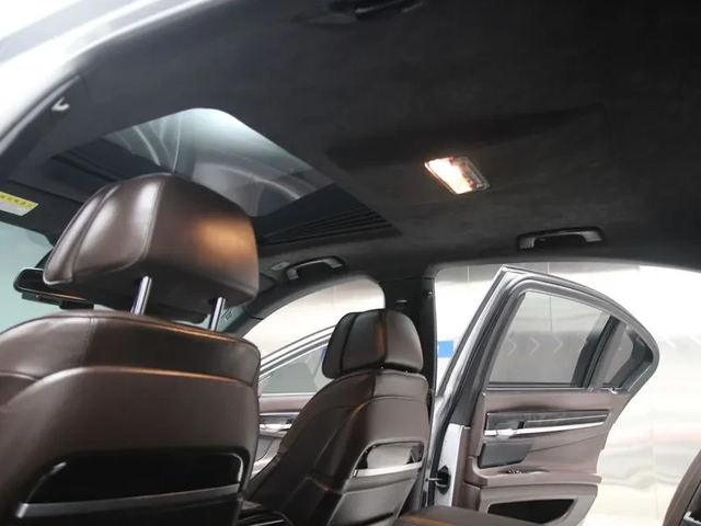 BMW 740 D xDrive Individual - автомобили, коли, обяви за нови и употребявани 15