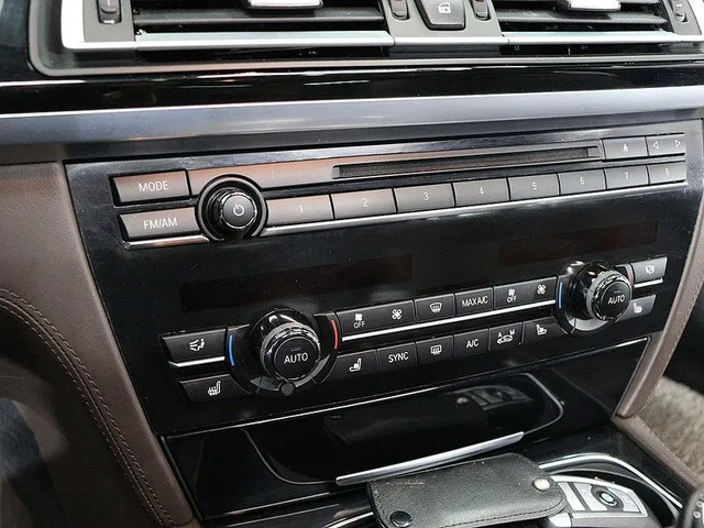 BMW 740 Li Individual - автомобили, коли, обяви за нови и употребявани 9