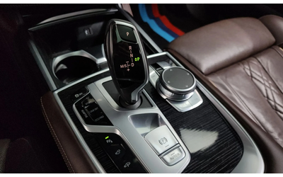 BMW 740 7 Series (G11) 740D xDrive M Sports - автомобили, коли, обяви за нови и употребявани 7