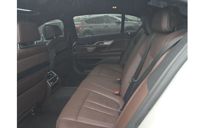 BMW 740 M* SPORT* XDRIVE* ОБДУХВАНЕ* 360КАМЕРА* LANE* ASSI - автомобили, коли, обяви за нови и употребявани 12