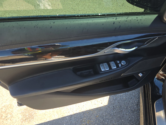 BMW 740 M* SPORT* ОБДУХВАНЕ* 360КАМЕРА* LANE* ASSIST* - автомобили, коли, обяви за нови и употребявани 8