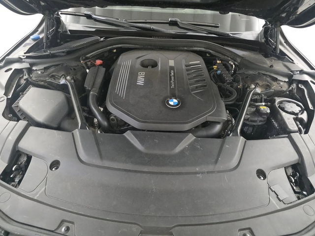 BMW 740 M* SPORT* HARMON* KARDON* ХЕДЪП* LANE* ASSIST* - автомобили, коли, обяви за нови и употребявани 13