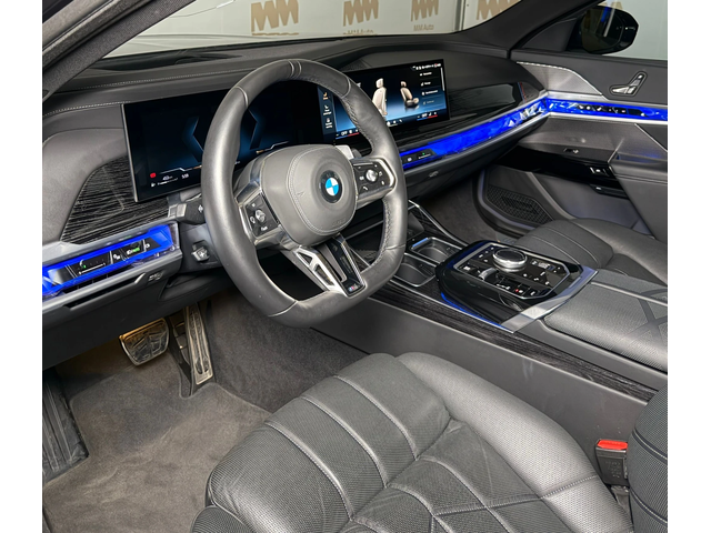 BMW 740 d xDrive* M-Sport* Bowers* SkyLounge* Massage* HuD - автомобили, коли, обяви за нови и употребявани 6