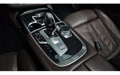 BMW 740 * ДИСТРОНИК * 360 * МАСАЖИ * HUD * АМБИЕНТНО - автомобили, коли, обяви за нови и употребявани 8
