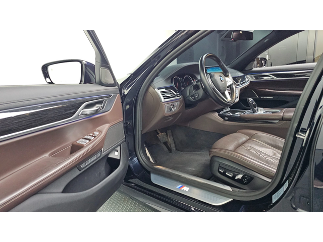 BMW 740 * ДИСТРОНИК * 360 * МАСАЖИ * HUD * АМБИЕНТНО - автомобили, коли, обяви за нови и употребявани 9