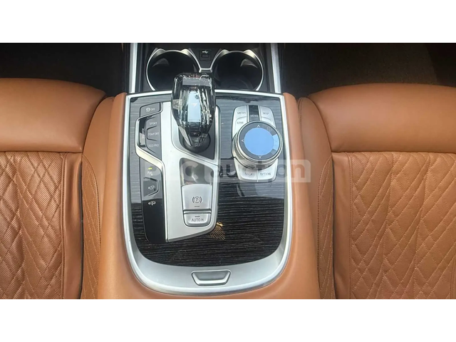 BMW 740 Li* DISTRONIC* ОБДУХВАНЕ* ТЕЛЕВИЗОРИ* - автомобили, коли, обяви за нови и употребявани 7