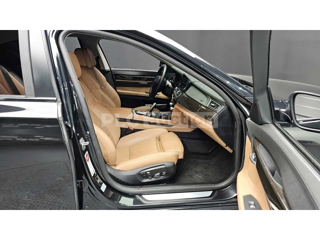 BMW 740 d* ОБДУХВАНЕ* ДИГИТАЛНО ТАБЛО* 360* HUD* - автомобили, коли, обяви за нови и употребявани 11