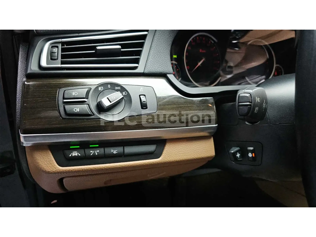 BMW 740 d* ОБДУХВАНЕ* ДИГИТАЛНО ТАБЛО* 360* HUD* - автомобили, коли, обяви за нови и употребявани 6