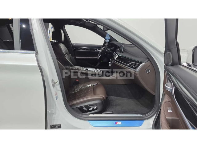 BMW 740 Li * IDIVIDUAL* МАСАЖ* ЛАЗЕР* ОБДУХВАНЕ* FULL* - автомобили, коли, обяви за нови и употребявани 13