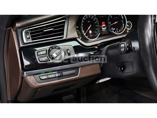 BMW 740 * Хед-ъп * 360 Камери * Обдухване * - автомобили, коли, обяви за нови и употребявани 13