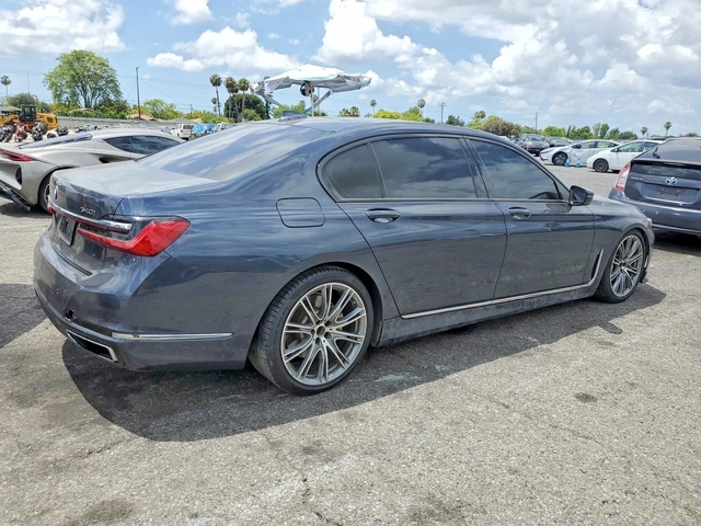 BMW 740 Li| DISTRONIC| LASER| HUD| HARMAN| MASSAGE - автомобили, коли, обяви за нови и употребявани 3