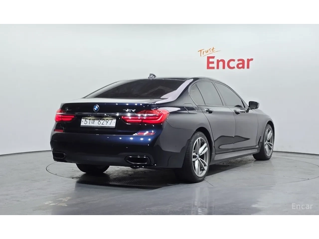 BMW 740 M-PK* 8ZF* SOFT-CLOSE* ОБДУХ* МАСАЖ* HEAD-UP* 360* - автомобили, коли, обяви за нови и употребявани 2