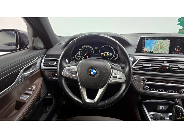 BMW 740 M-PK* 8ZF* SOFT-CLOSE* ОБДУХ* МАСАЖ* HEAD-UP* 360* - автомобили, коли, обяви за нови и употребявани 4