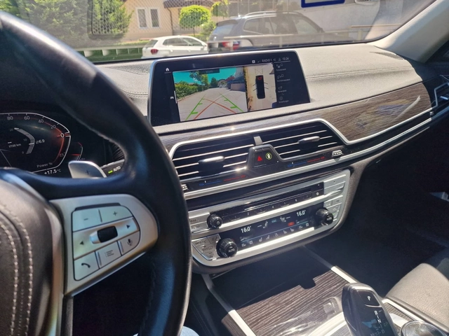 BMW 740 4.4 - автомобили, коли, обяви за нови и употребявани 16