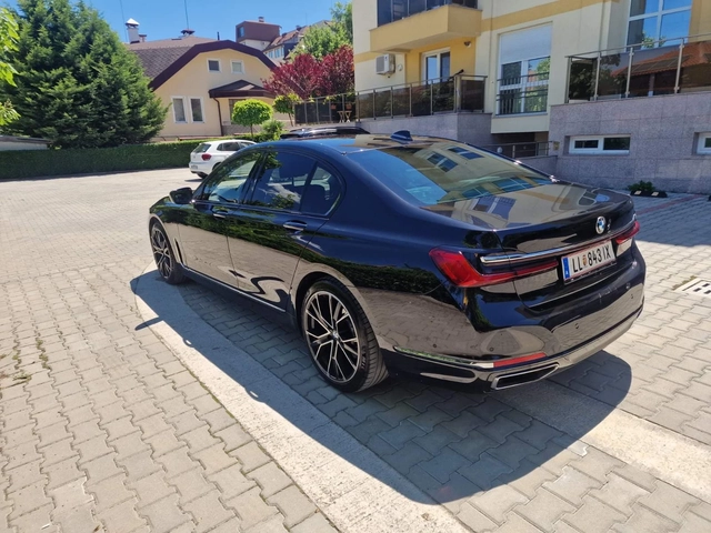 BMW 740 4.4 - автомобили, коли, обяви за нови и употребявани 5