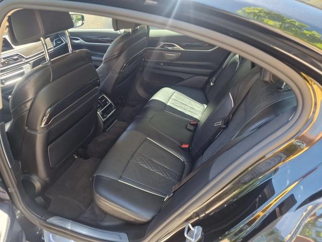 BMW 740 4.4 - автомобили, коли, обяви за нови и употребявани 7