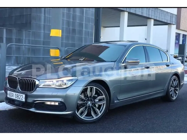 BMW 740 - автомобили, коли, обяви за нови и употребявани 1