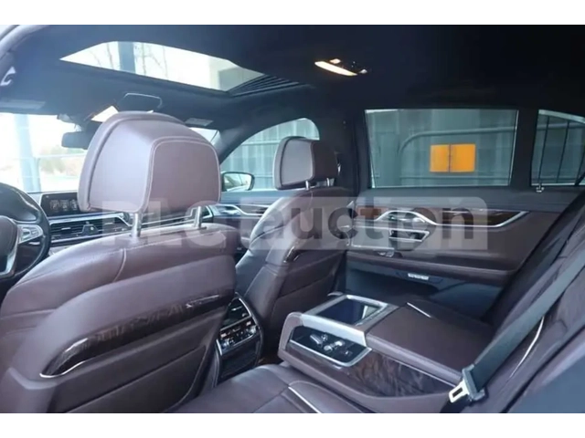 BMW 740 - автомобили, коли, обяви за нови и употребявани 7