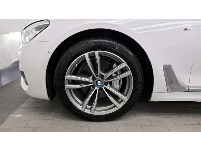 BMW 700 LI XDRIVE 40I| M| ТЕЛЕВИЗОРИ| 360| ОБДУХ| МАСАЖИ| - автомобили, коли, обяви за нови и употребявани 4