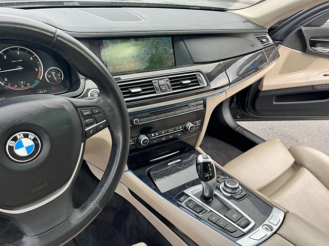 BMW 740 4x4-DISTRONIK-VAKUM-KAMERA-xDrive-SPORT-GERMANIA!! - автомобили, коли, обяви за нови и употребявани 10