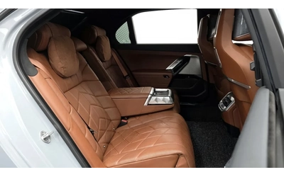 BMW 740 - автомобили, коли, обяви за нови и употребявани 11