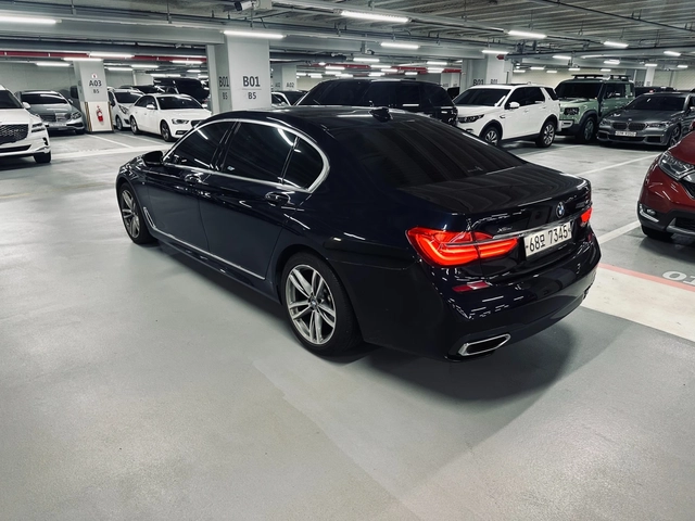 BMW 740 LONG* M SPORT* DIS* SOFT-CLOSE* МАСАЖ* ОБДУХ* TV* - автомобили, коли, обяви за нови и употребявани 4