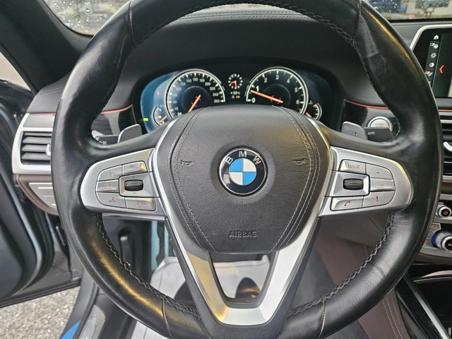 BMW 740 LONG* M SPORT* DIS* SOFT-CLOSE* МАСАЖ* ОБДУХ* TV* - автомобили, коли, обяви за нови и употребявани 6