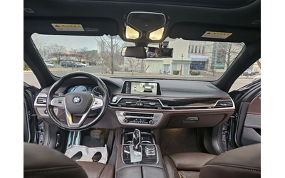 BMW 740 LONG* M SPORT* DIS* SOFT-CLOSE* МАСАЖ* ОБДУХ* TV* - автомобили, коли, обяви за нови и употребявани 7