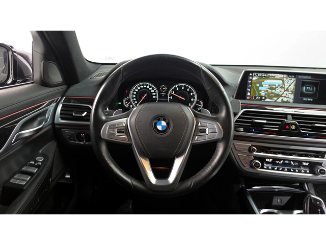 BMW 740 LONG* M-PK* МАСАЖ* ОБДУХ* TV* 360* HEAD-UP* FULL - автомобили, коли, обяви за нови и употребявани 4