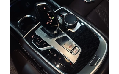 BMW 740 LONG* M SPORT* DIS* SOFT-CLOSE* МАСАЖ* ОБДУХ* TV* - автомобили, коли, обяви за нови и употребявани 13
