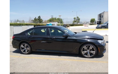 BMW 740 M PACK* HEADUP* HARMAN KARDON* ВАКУМ* ADAPTIVE LED - автомобили, коли, обяви за нови и употребявани 12