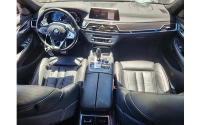 BMW 740 MSPORT* ПОДГРЕВ* ОБДУХВАНЕ* 360* КАМЕРА* - автомобили, коли, обяви за нови и употребявани 6