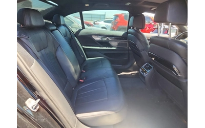 BMW 740 MSPORT* ПОДГРЕВ* ОБДУХВАНЕ* 360* КАМЕРА* - автомобили, коли, обяви за нови и употребявани 9