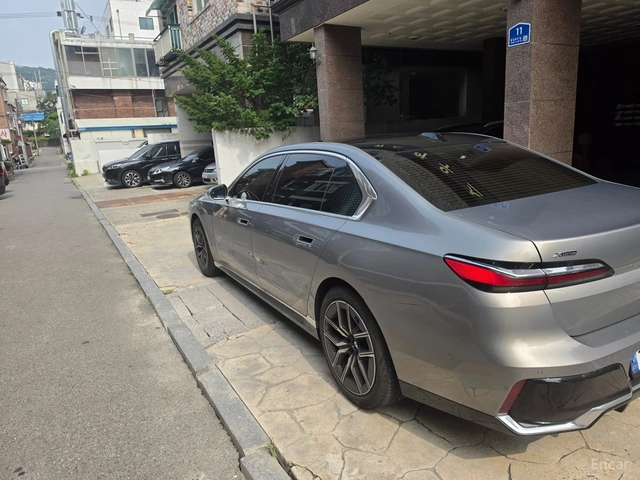 BMW 740 D* XDRIVE* TV* ВАКУМ* МАСАЖ* ОБДУХ* - автомобили, коли, обяви за нови и употребявани 4