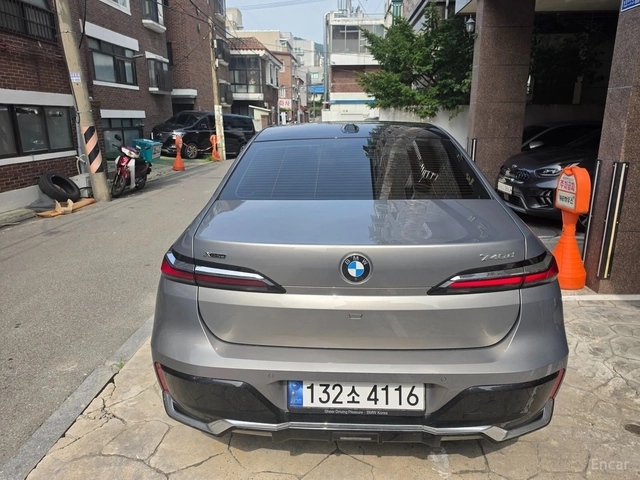 BMW 740 D* XDRIVE* TV* ВАКУМ* МАСАЖ* ОБДУХ* - автомобили, коли, обяви за нови и употребявани 5