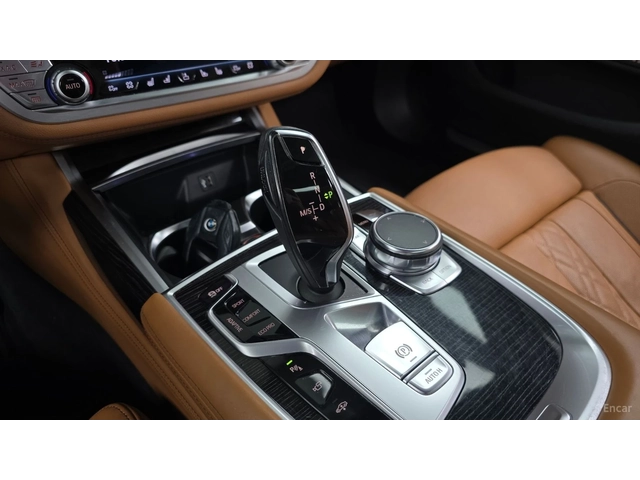 BMW 740 Li Xdrive* MSPORT* HEAD UP* 360* ОБДУХВ* ТВ* МАСАЖ - автомобили, коли, обяви за нови и употребявани 7