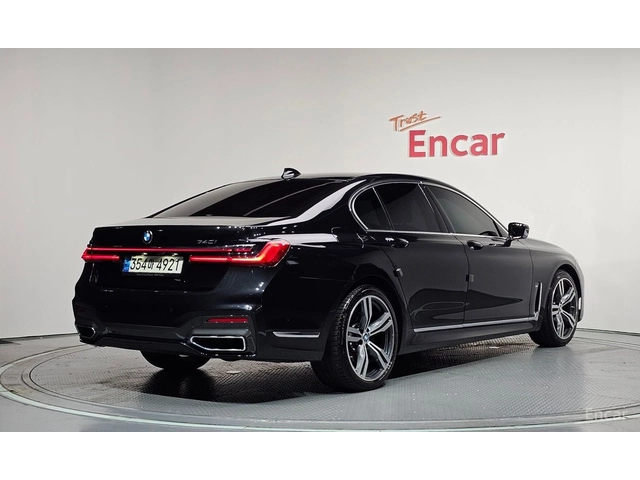BMW 740 M* SPORT* LASER* ОБДУХВАНЕ* ДИСТРОНИК* ХЕДЪП* 360К - автомобили, коли, обяви за нови и употребявани 1