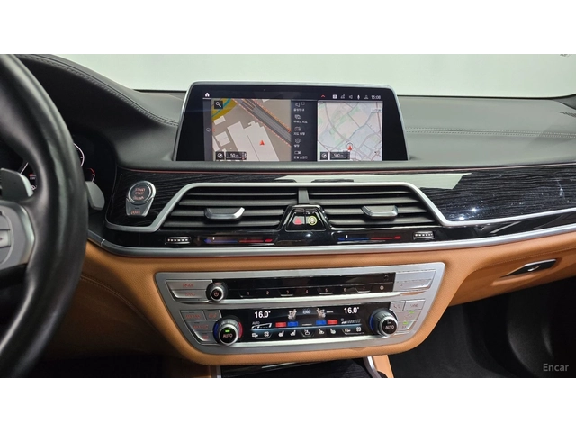BMW 740 XDRIVE* MSPORT* DISTRONIC* 360* ОБДУХВАНЕ* МАСАЖИ* - автомобили, коли, обяви за нови и употребявани 11