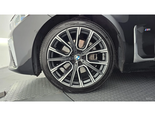 BMW 740 XDRIVE* MSPORT* DISTRONIC* 360* ОБДУХВАНЕ* МАСАЖИ* - автомобили, коли, обяви за нови и употребявани 15