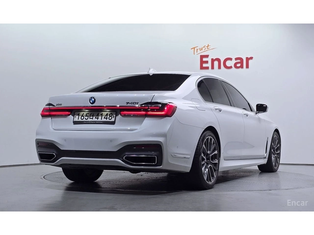 BMW 740 M* SPORT* HARMON* KARDON* ДИГИТАЛНО* ТАБЛО* 360КАМ - автомобили, коли, обяви за нови и употребявани 1