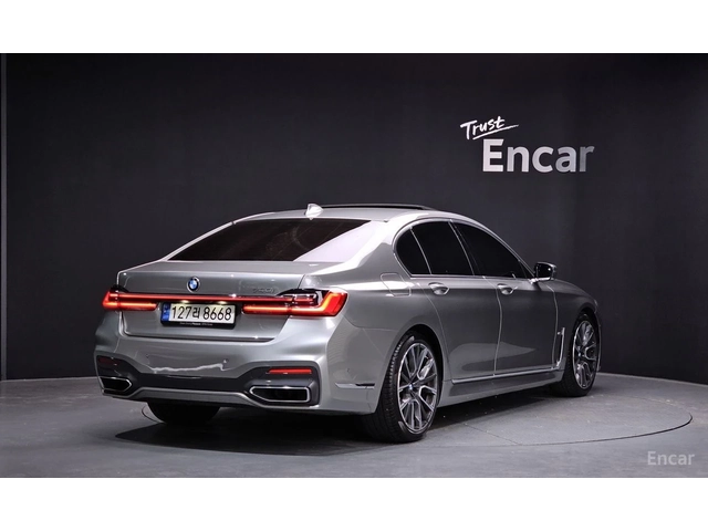 BMW 740 M* SPORT* LASER* ДИСТРОНИК* ХЕДЪП* МАСАЖ* - автомобили, коли, обяви за нови и употребявани 1