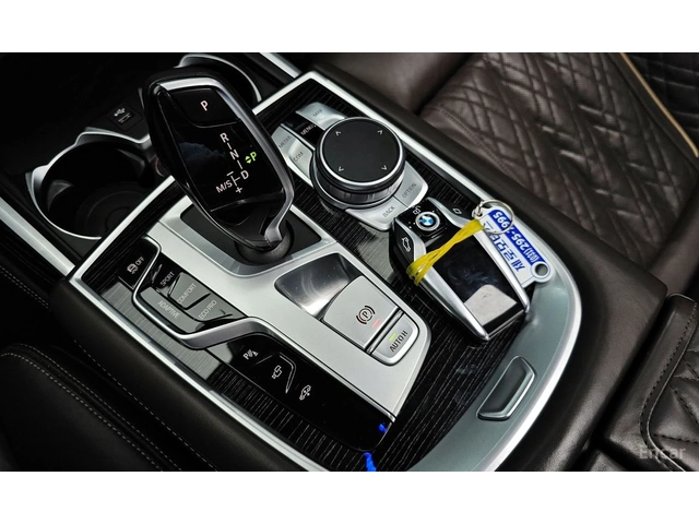 BMW 740 M* SPORT* LASER* ДИСТРОНИК* ХЕДЪП* МАСАЖ* - автомобили, коли, обяви за нови и употребявани 9