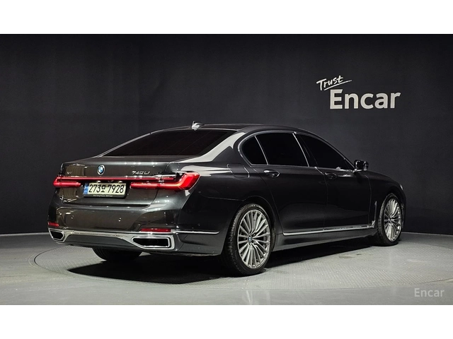 BMW 740 XDRIVE* LASER* 3TV* ОБДУХВАНЕ* ДИСТРОНИК* МАСАЖ* - автомобили, коли, обяви за нови и употребявани 1