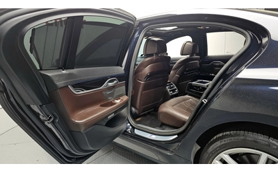 BMW 740 d xDrive M Sport - автомобили, коли, обяви за нови и употребявани 11