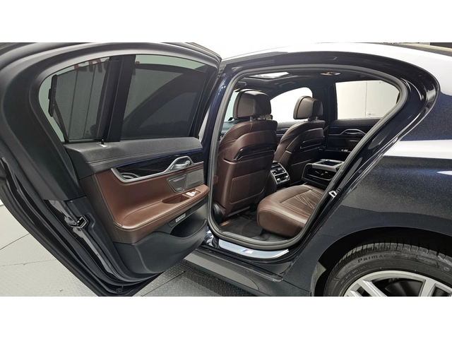BMW 740 d xDrive M Sport - автомобили, коли, обяви за нови и употребявани 11