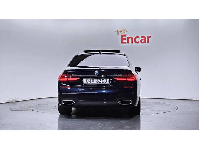 BMW 740 740Ld xDrive M Sport | HUD | 360  Камера | Massage - автомобили, коли, обяви за нови и употребявани 3