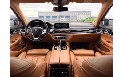 BMW 740 Ld= xDrive= M-pack= Long= Individual= 3xTV= B & W= - автомобили, коли, обяви за нови и употребявани 8
