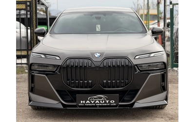 BMW 740 d= xDrive= M-pack= Performance Pack= Bowers & Wilk - автомобили, коли, обяви за нови и употребявани 1