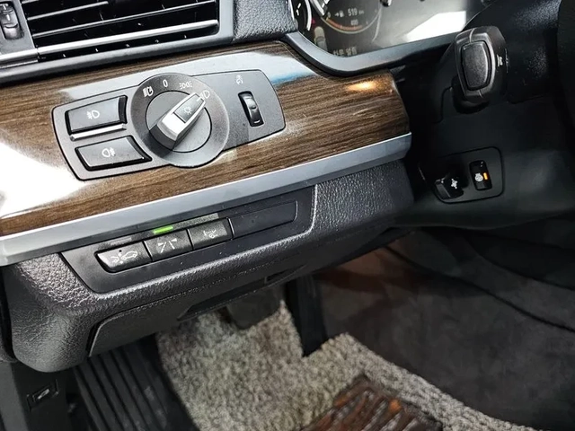 BMW 740 i - автомобили, коли, обяви за нови и употребявани 13